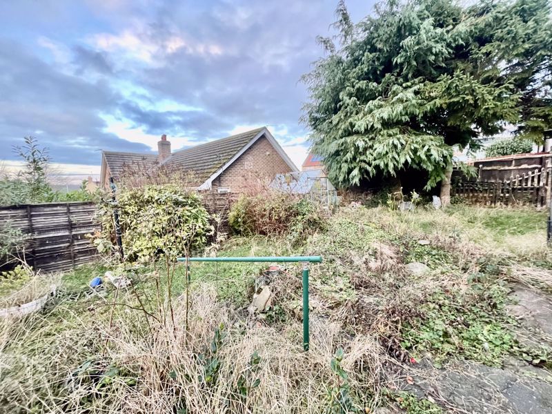 Rear- click for photo gallery